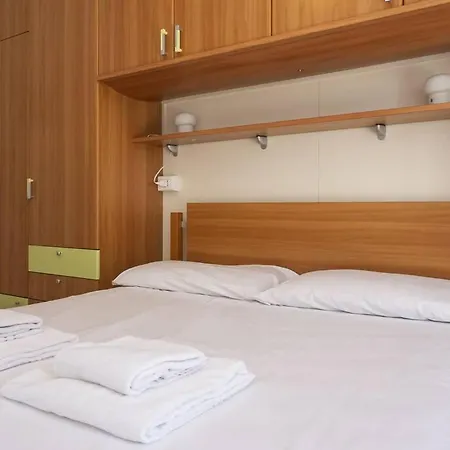 Youhosty - Zuretti42 * Milano